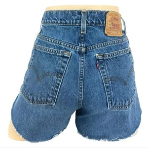 Vintage Levi's 512 High-Rise Cutoff Jean Shorts 27
